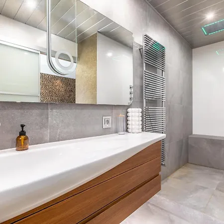 Dahlia - Appt 2 Et Piscine Appartement Biarritz