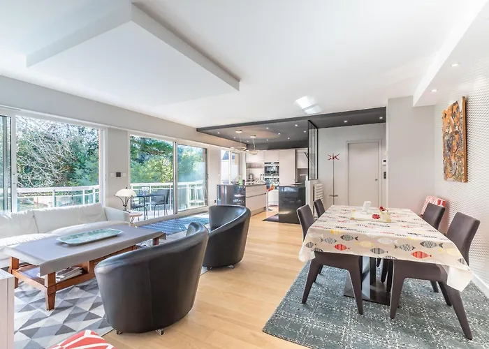 Dahlia - Appt 2 Et Piscine 比亚里茨