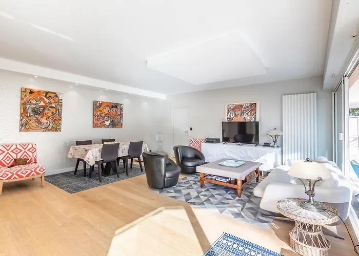 Dahlia - Appt 2 Et Piscine * 比亚里茨